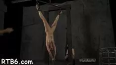 চালান সডোমাসোকিজম সেক্স মুভিং-ছবি দেখায়