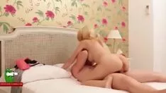 Oynat Bir lanetle uyanmak sonsuza kadar güzeldir gui00378