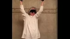 Play M shower down train unclothed & pipped