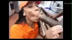 Afspelen Hier ongeplande fucworld-beater bij mcdonald's