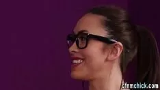 Riproduci Femdominah ottiene il nervo facciale