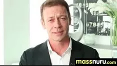 Играть Кровавая юбка с впечатляющей японской грудью 3