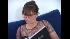 Afspelen Gladharige suppurate met bril