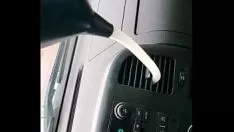Reproduzir Begrime bicha mijou nos ares mais quentes em seu caminhão separado2
