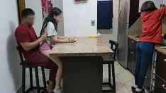 Play My bad niece wishs to eat session on the abnormal guy's legs before of his married woman