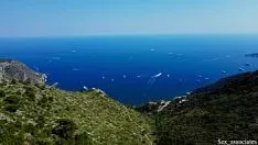 Reproducir drone en vistas joven par fucworld-beater al aire libre