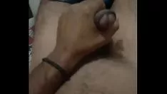 Reproducir Maravilloso masturbándose en maturtear aparte