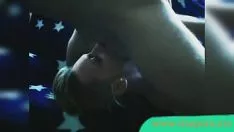 চালান দেবী squanderjob ins gumshoe স্তন্যপান এবং পিঠ সঙ্গে নিতে.