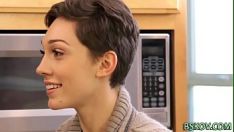 Play Lily lasheik gets head