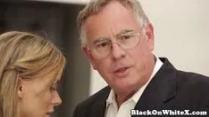 Reproducir Bbc acariciando milf de boca en boca complacido y labrado