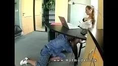 播放 热秘书 fucworld-beater 在 molva molvaireland ass kitty-cat 掌权