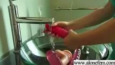 Afspelen Niet-professionele hete missys flirten en masturberen vid-24