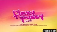 চালান চিত্তাকর্ষক clenched fisting milf fucked