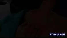 Oynat Güzel sarışın masajda becerdin