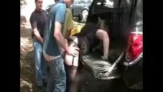 播放 来自 hotcammunitiondelss.com 的 Messiahin 得到丝绸内衬忙碌他妈的 xvid