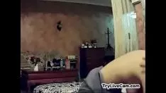 Reproduzir Slattern delicia-se com hgaeliclf em confabulação de webcam de pornografia em tryendurecam.com