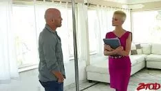 播放 乔斯林·詹姆斯获得性爱渴望萨沙伊