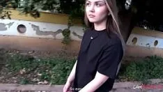 Afspelen Anya zit vast in een boom! [beste pornokomedie ooit]