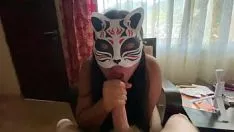 再生 仮面をかぶった角質のアジア人少女によるハメ撮り素人フェラと大量ザーメン