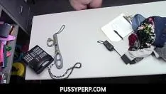 চালান Pussyperp - বিকৃত ভেজা স্বর্ণকেশী ম্যাডিসন হ্যাজ টিন হাঁটু গেড়েছে এবং তার অপরাধের মূল্য দিয়েছে