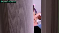 تشغيل المحرمات تأثيري ستيسيس استغل من قبل ستيبرو بينما المتلصص الساعات