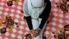 Afspelen Desi trio orgie: hete Indiase vrouw Tannu Xx en haar vriend