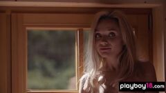 تشغيل Petite كل الجلسة المنفردة المشبعة بالبخار في جلسة Zhenya Belaya