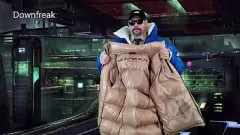 播放 闪亮尼龙外套的感性手淫：唐式恋物癖幻想