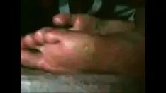 再生 Gf貴重なs。いびきをかく足