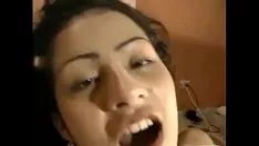 Play He stings his sashay in her bunt and ass