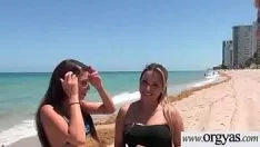 تشغيل تدمر ليلى الأموال النقدية في الحصول على شريط فيديو يقوم بأمور لوني