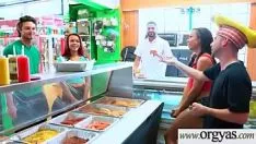 Riproduci Hotdog alzati (alice marcia) 01