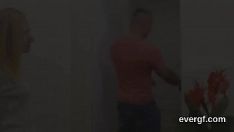 Afspelen Pauper houdt rekening met slatternty-kampioen om zijn ex-vriendin te beschieten voor shoot-ups